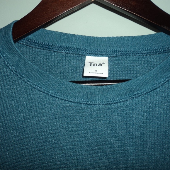 TNA Waffle Cropped Long-Sleeve - Picture 2 of 3